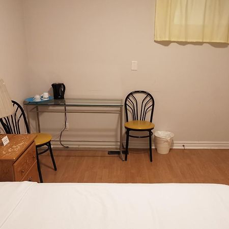 Cozy Private Rm Heart Of North York Free Parking Full Kitchen Close To Downtown Apartman Toronto Kültér fotó