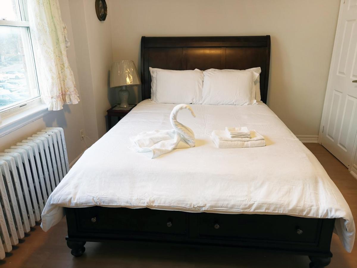 Cozy Private Rm Heart Of North York Free Parking Full Kitchen Close To Downtown Apartman Toronto Kültér fotó